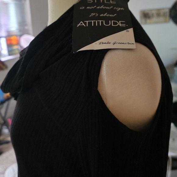 Attitude Black Cold Shoulder Top - Picture 4 of 12